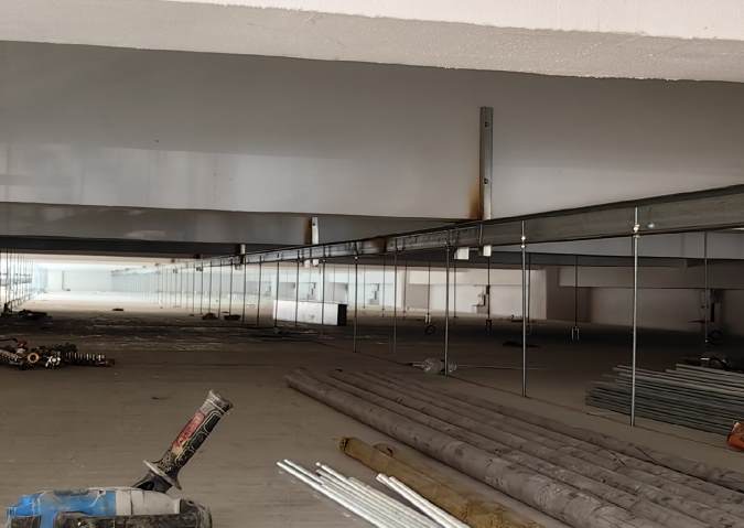 冷庫(kù)分揀員工資多少？2025年真實(shí)數(shù)據(jù)大揭秘