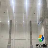 冷庫板機制板和掛鉤板的區(qū)別在哪？看完這篇秒懂選型避坑指南！