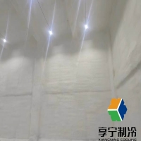 冷庫板機(jī)制板和掛鉤板的區(qū)別是什么？看完這篇秒懂選材套路！